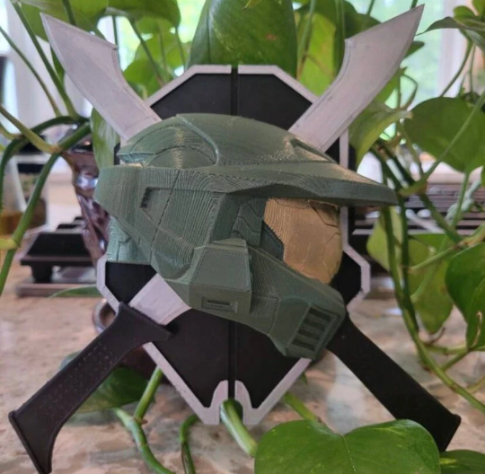 Fan made Halo Chief wall plaque