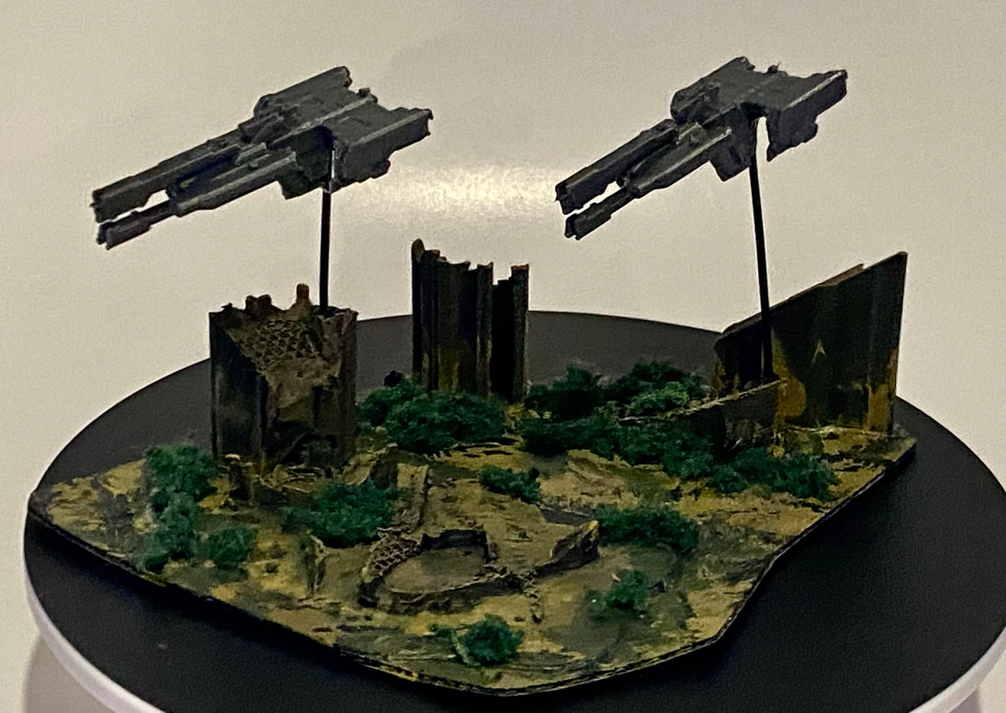Paris frigate patrol over desert