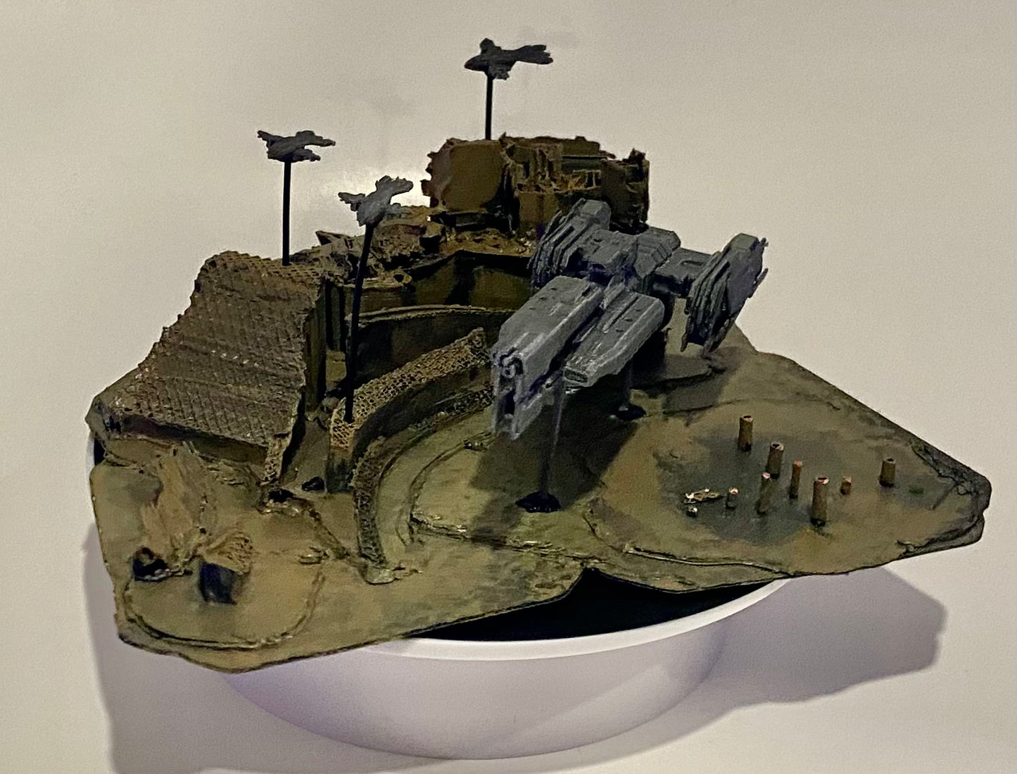 Paris frigate landing on Ark