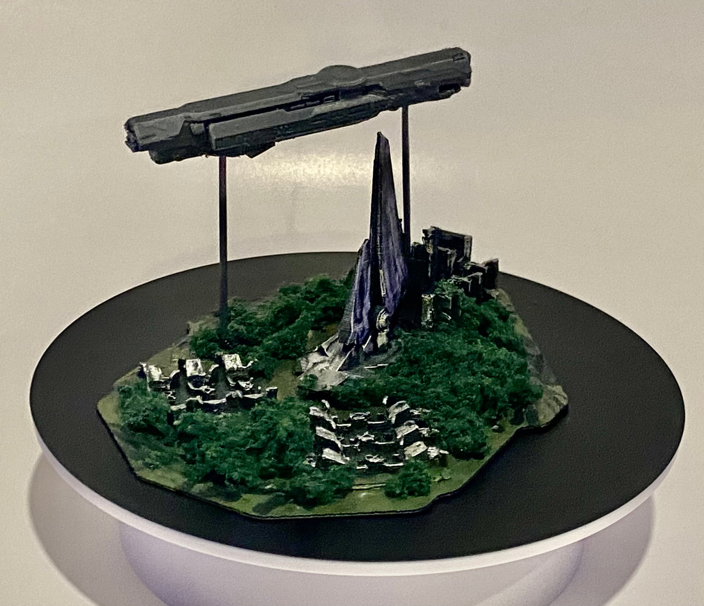 UNSC infinity over Zeta Halo